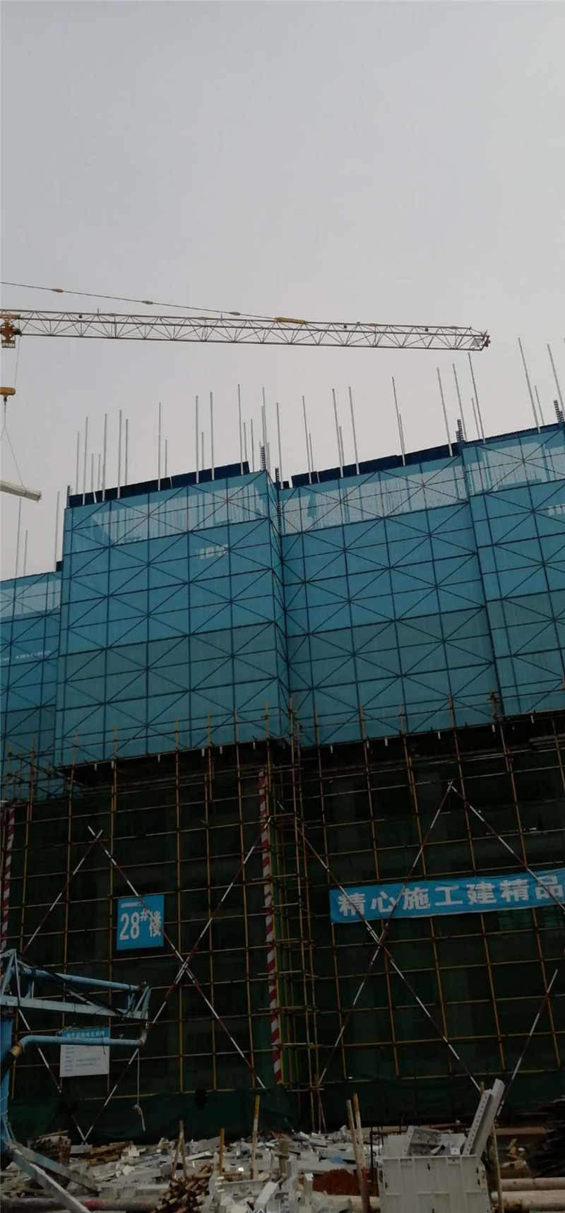 湖南中科富海建筑科技万达项目建筑全钢爬架进展